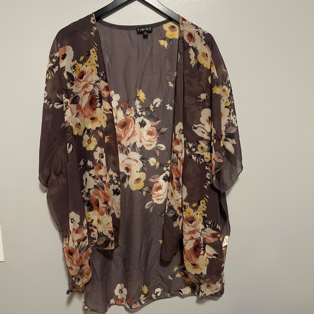 Purple floral kimono size M